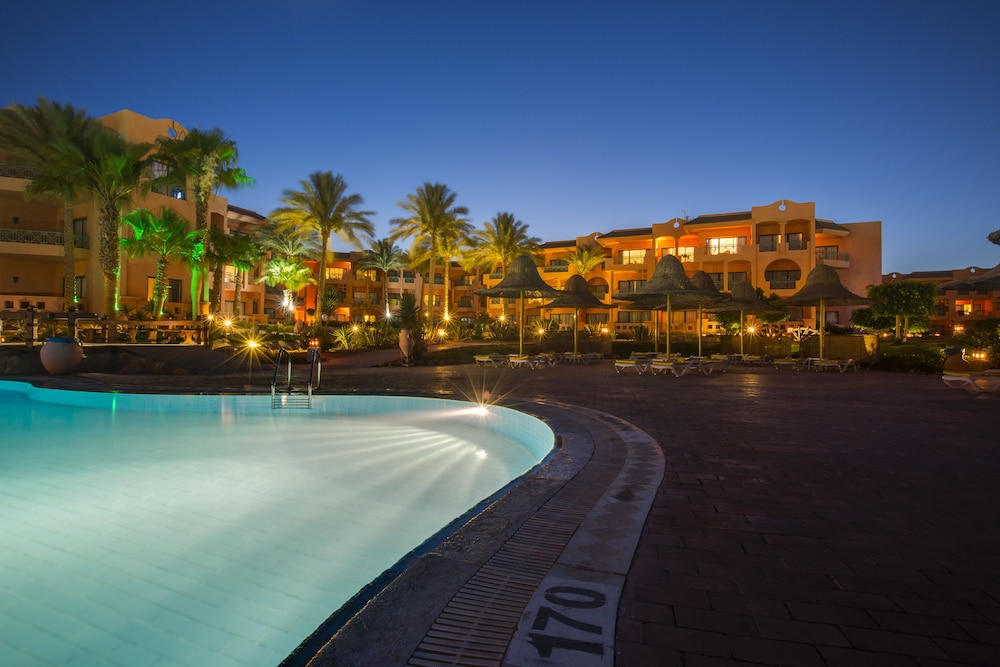 Parrotel Aqua Park Resort 51/55