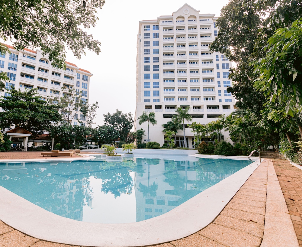 Sotogrande Hotel Resort 6/50