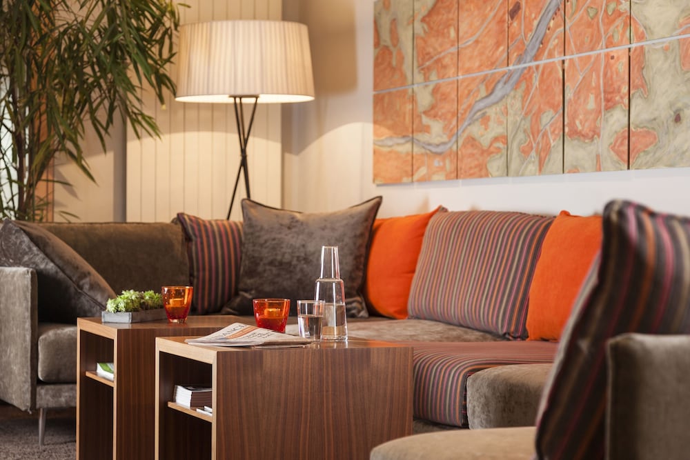 Hotel Villa Orange 38/56