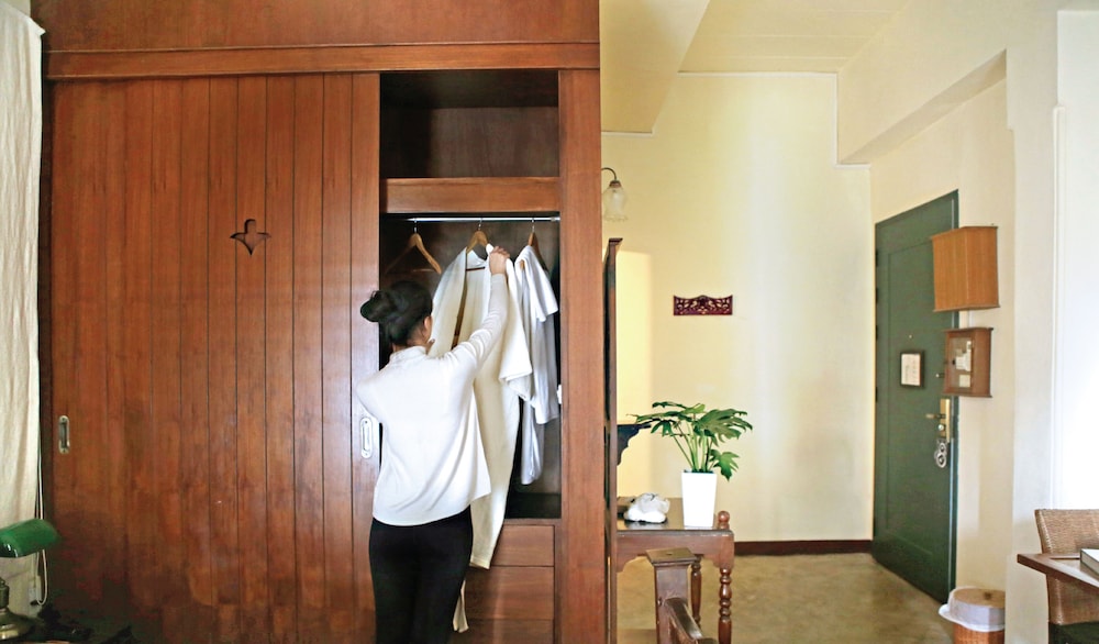 Yesterday Hotel 31/72