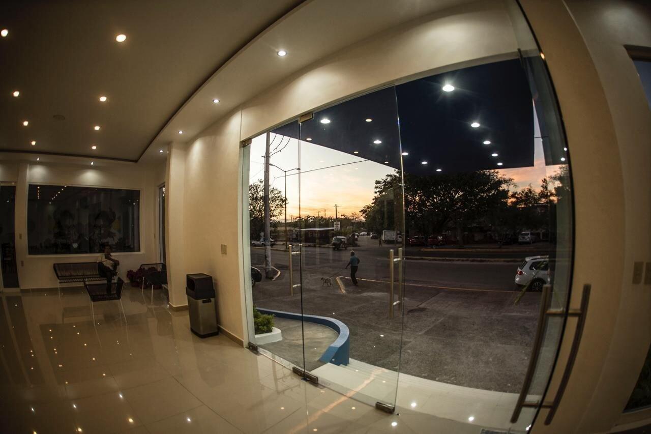 Hotel Santa Cruz Juchitan 22/32