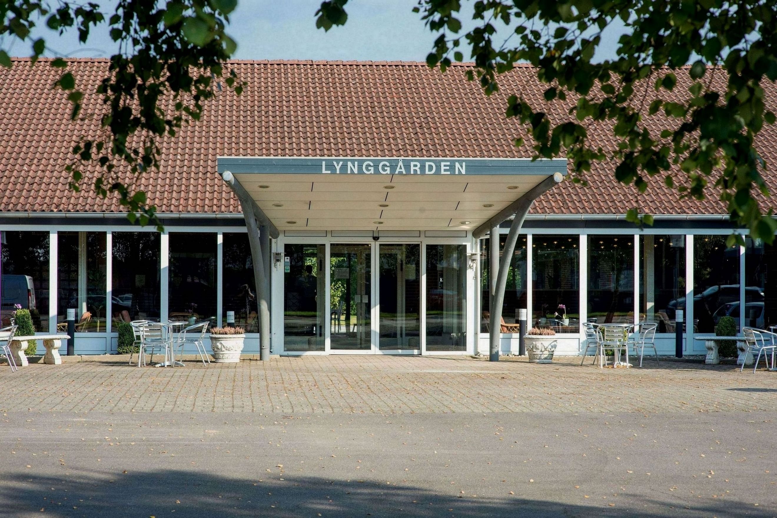 HOTEL LYNGGAARDEN 3/25