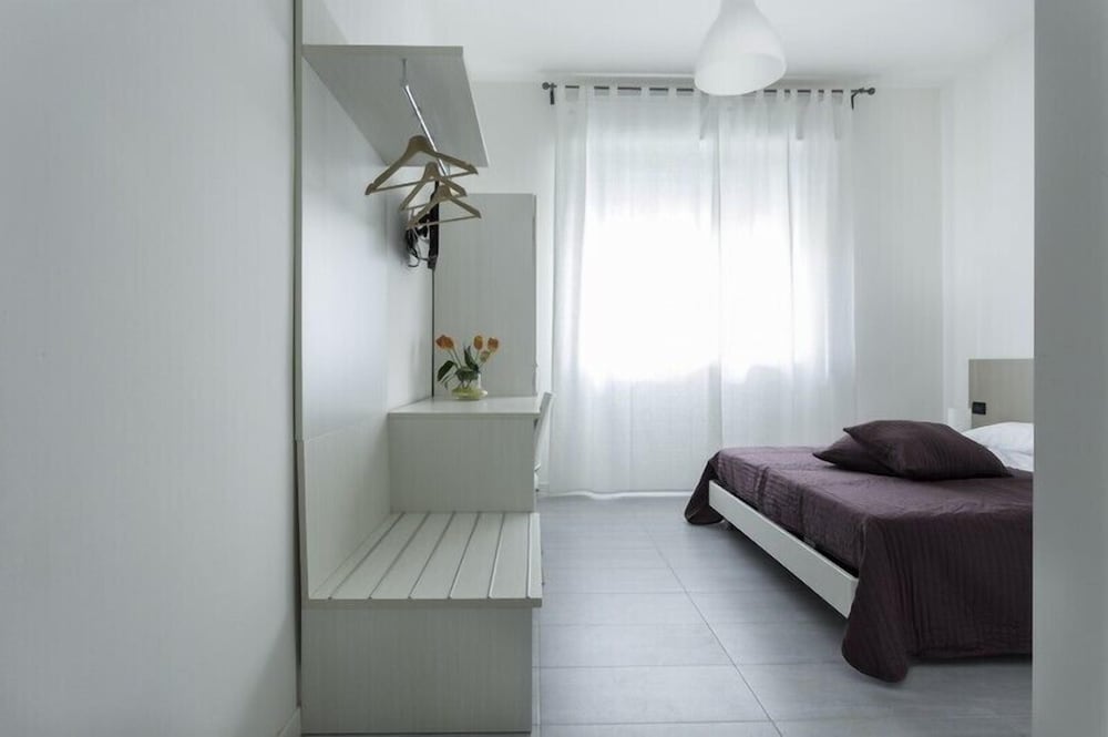 Easy Venice Room 10/18