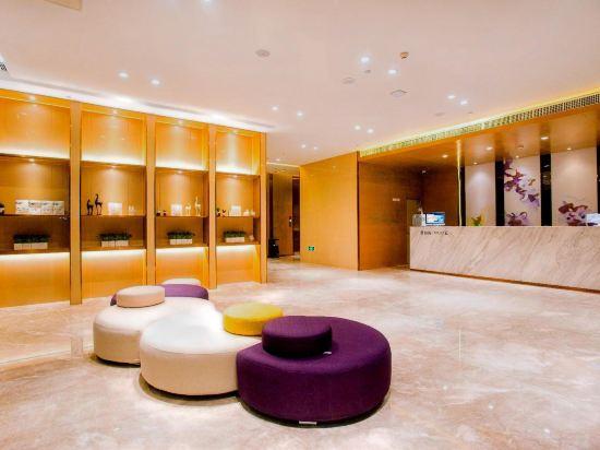 Lavande Hotels 9/30