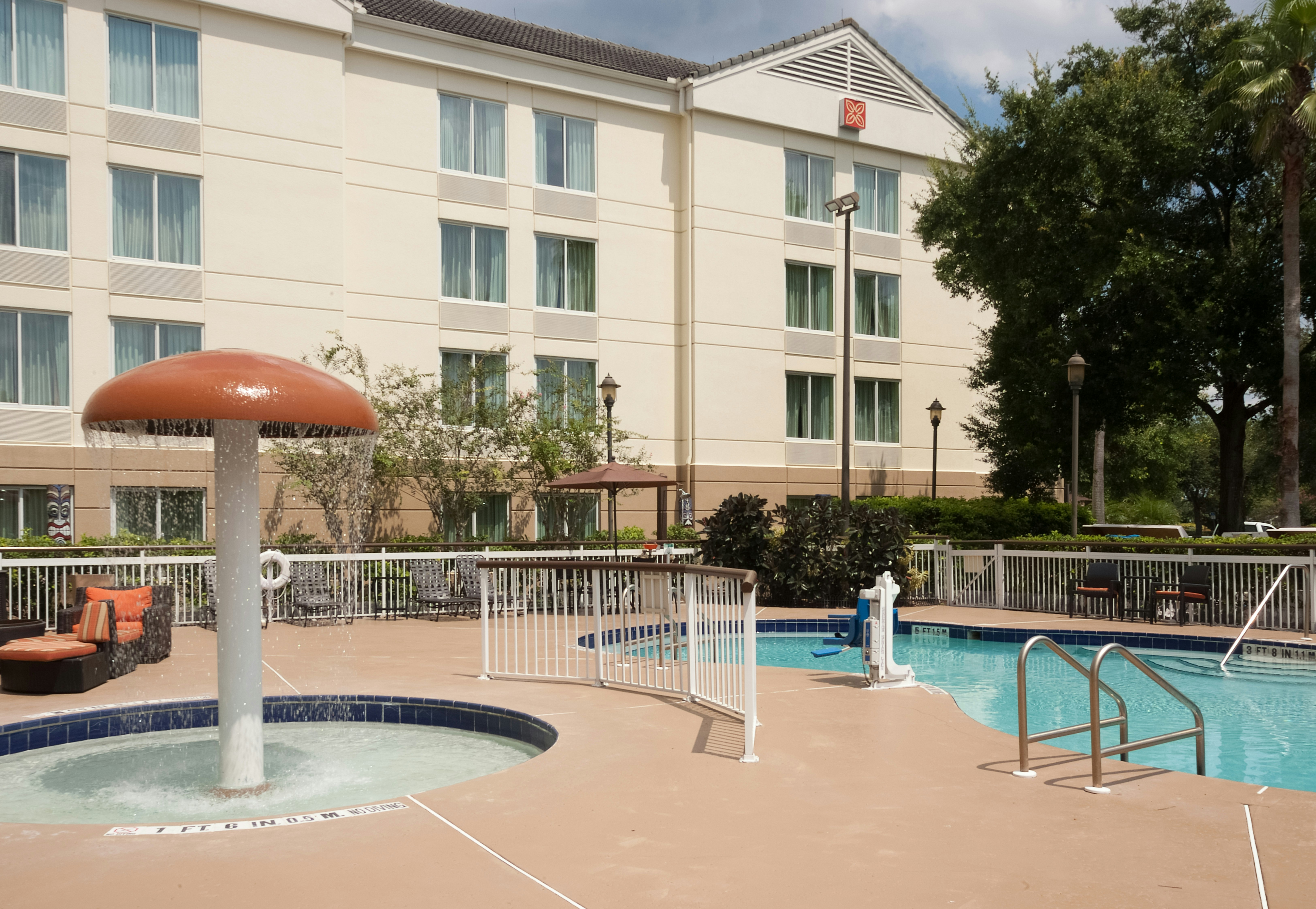 Hilton Garden Inn Orlando Airport 68/73