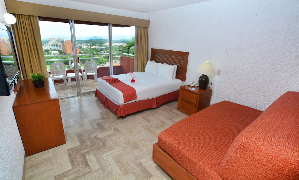 Pacifica Resort Ixtapa 11/72