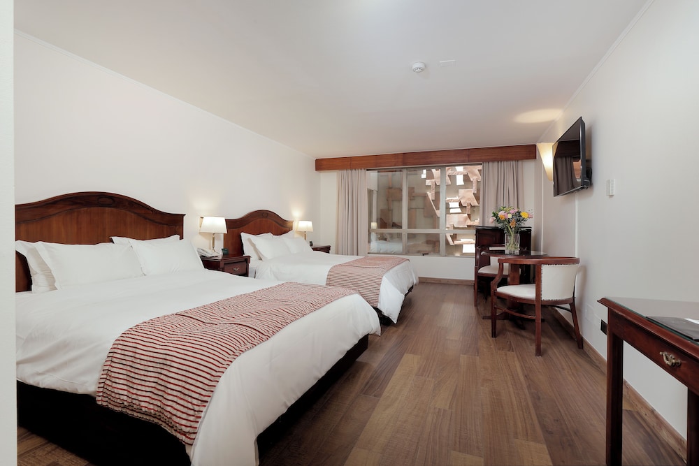 MR. Hotel 40/69