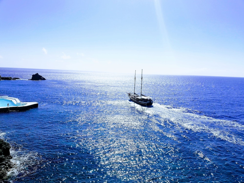 Albatroz Beach And Yacht Club 27/67