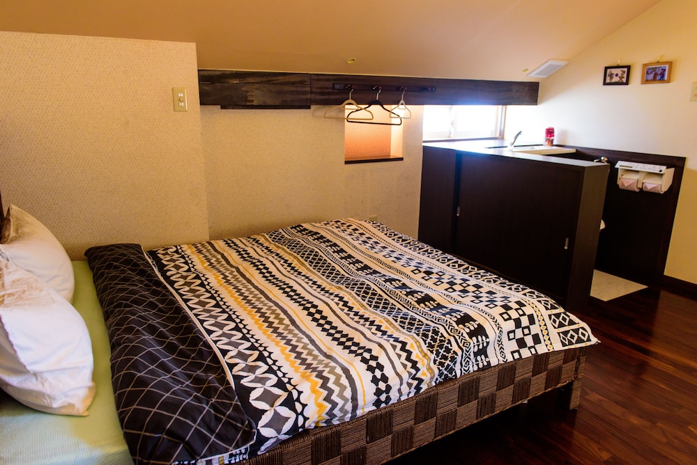 3 BEDROOMS, DELUXE, SUITE