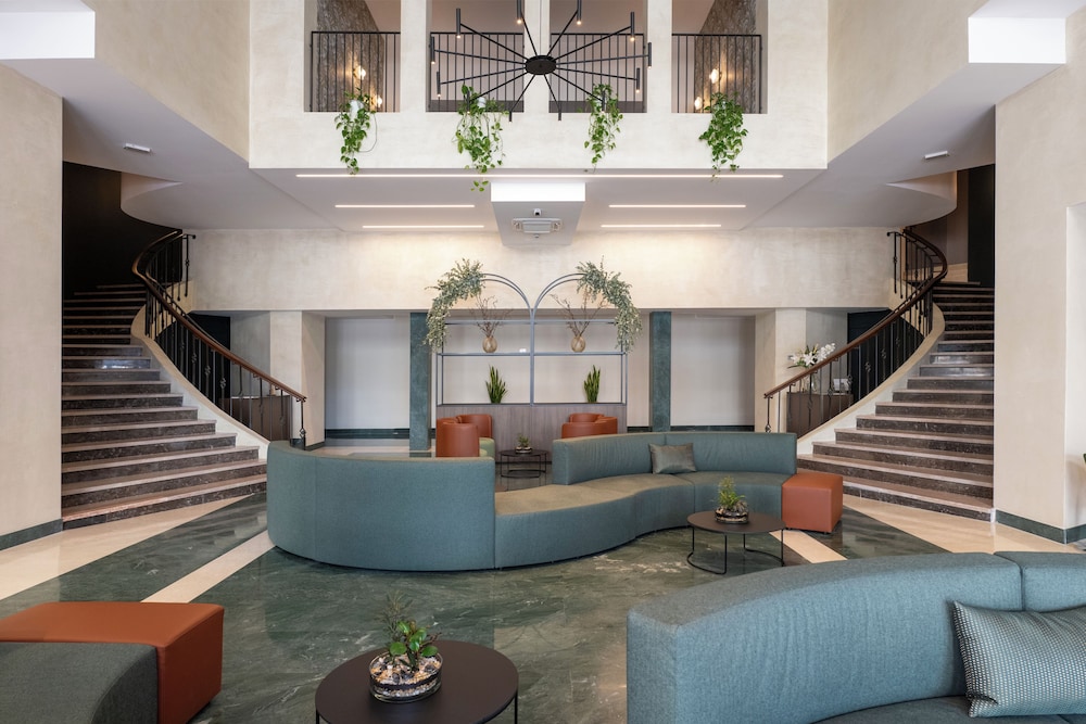 Hotel Carlton 39/62