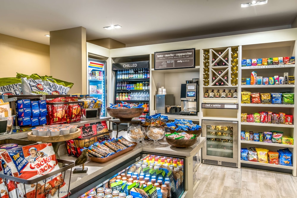 Hilton Garden Inn Reagan National Airport 52/72