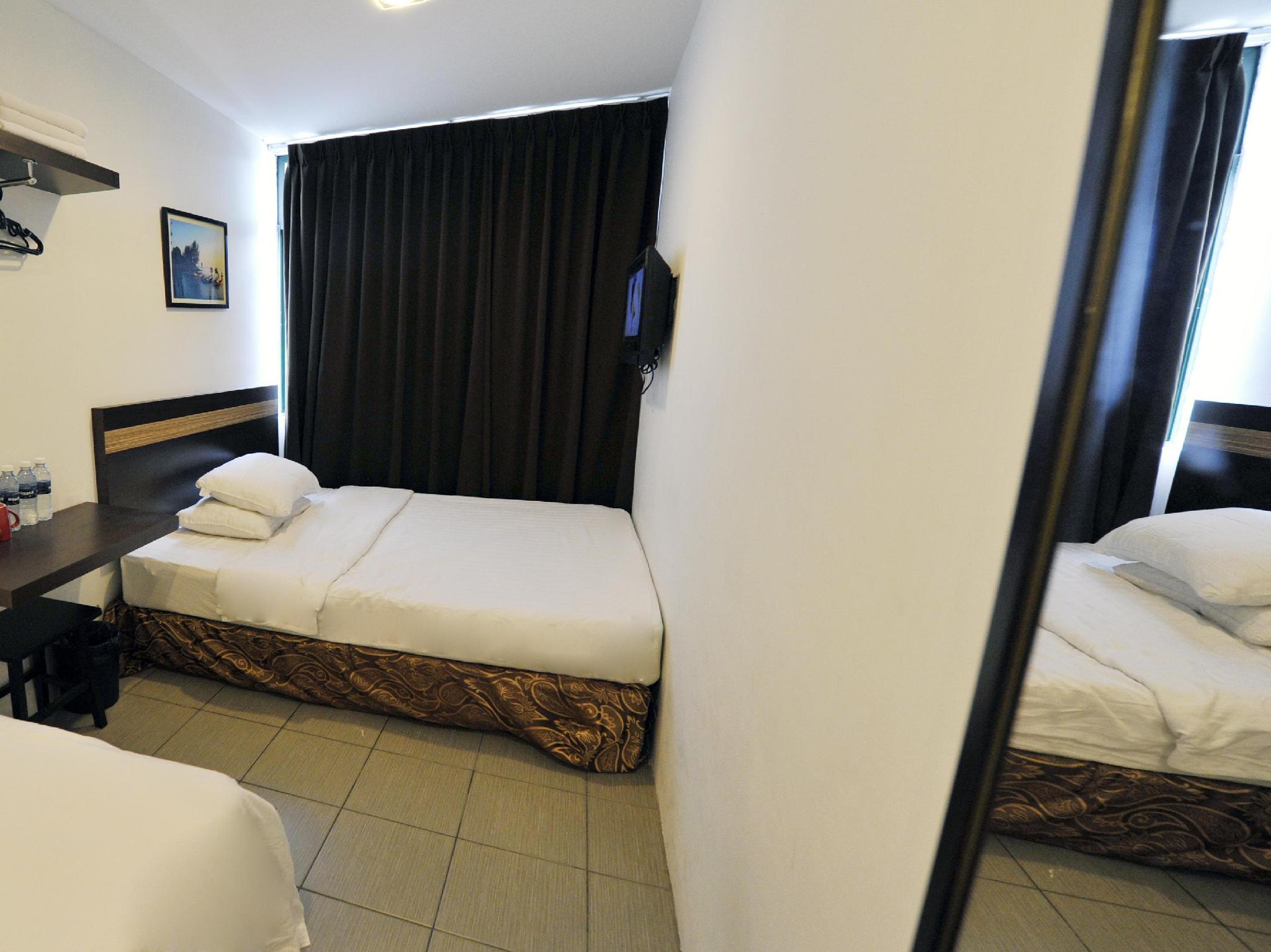 DELUXE, DOUBLE BED