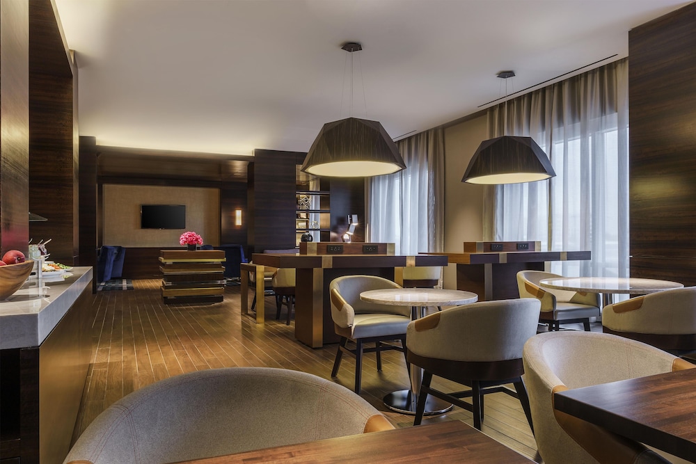 Hyatt Regency Tysons Corner Center 36/50