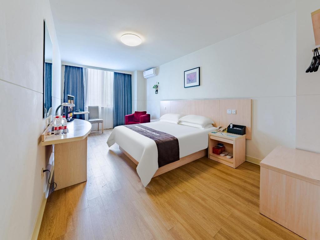 Jinjiang Inn (Chongqing Yangjiaping Light Rail Station The Mixc) 20/33