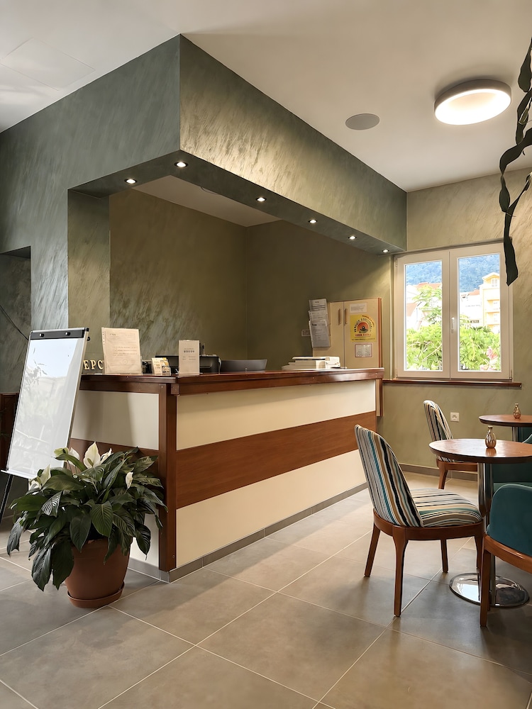 Garni Hotel Fineso 7/50