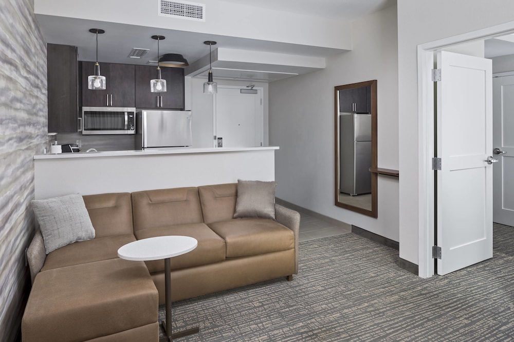 Residence Inn By Marriott Downtown Greenville 9/60