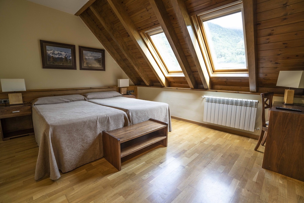 Superior, Double Bed, Attic