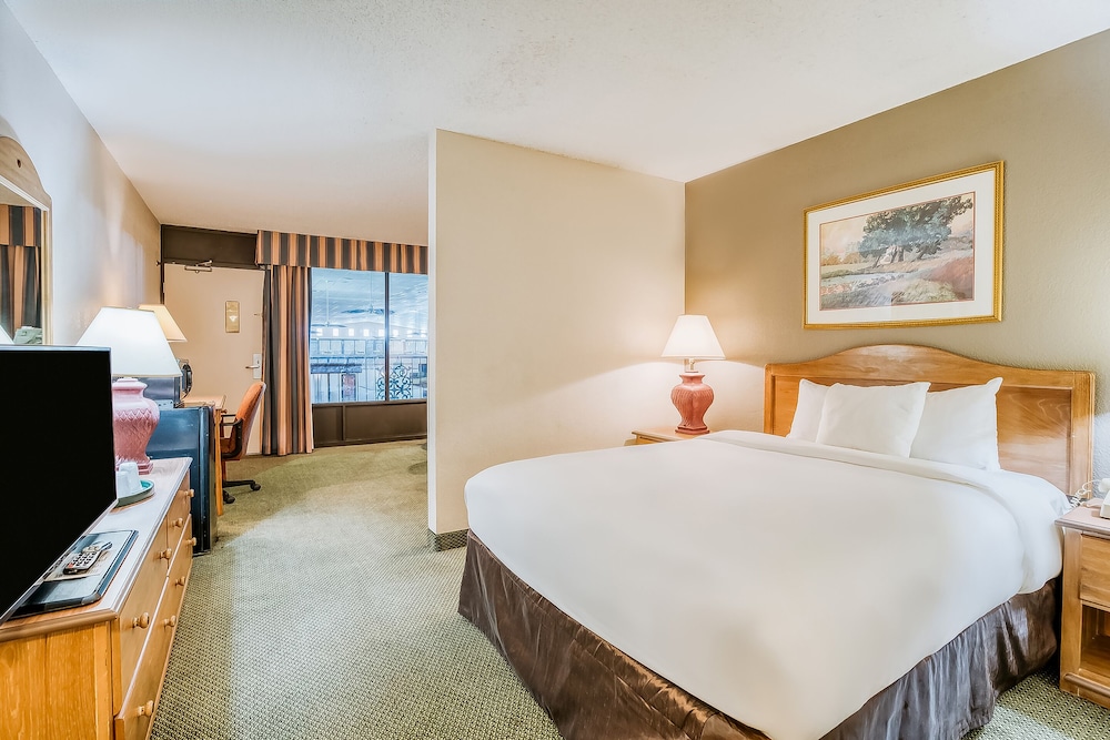 Hotel Monroe LA I-20 14/29
