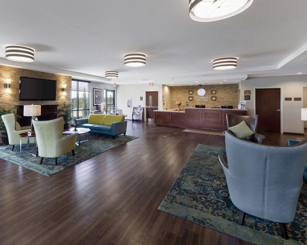 Comfort Inn & Suites Victoria North 32/46