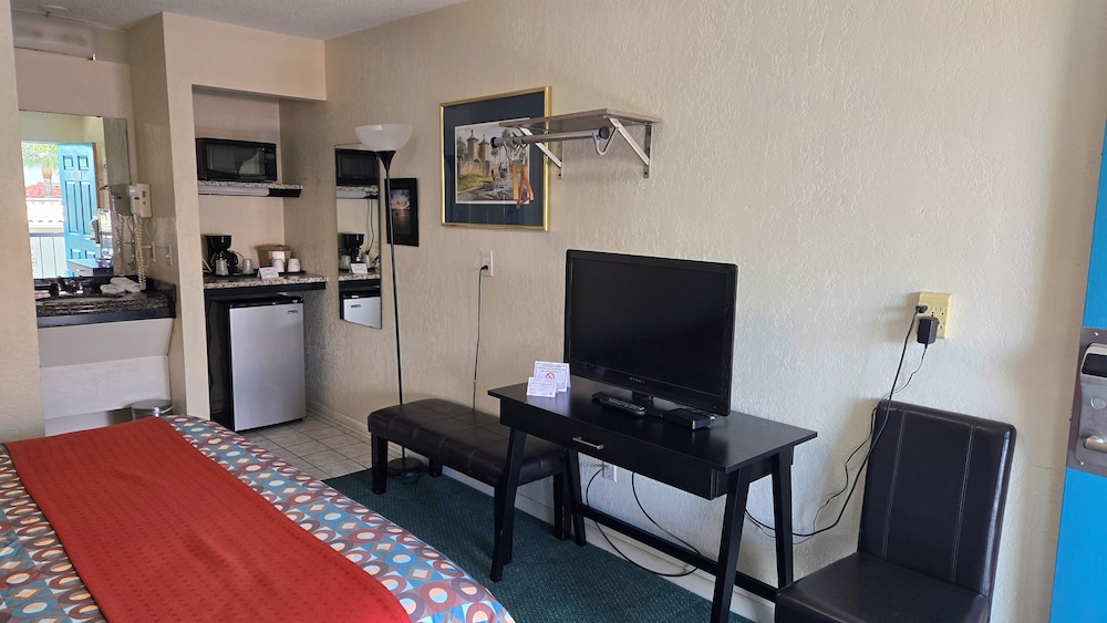 Merida Inn And Suites 29/50