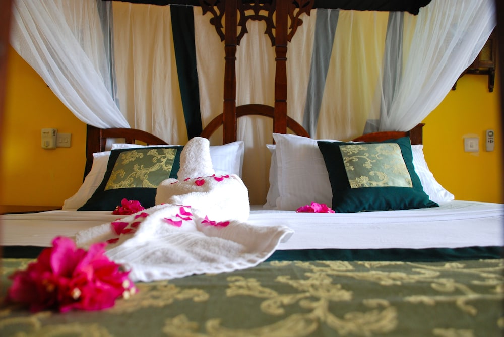 Zanzibar House 24/50