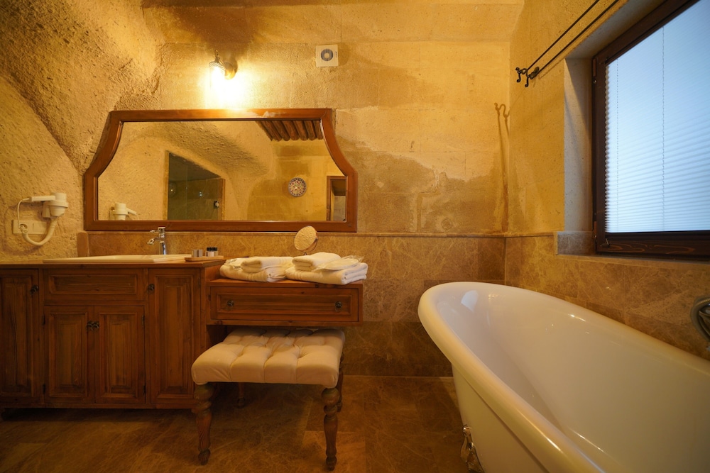 Maya Cave Hotel 49/50