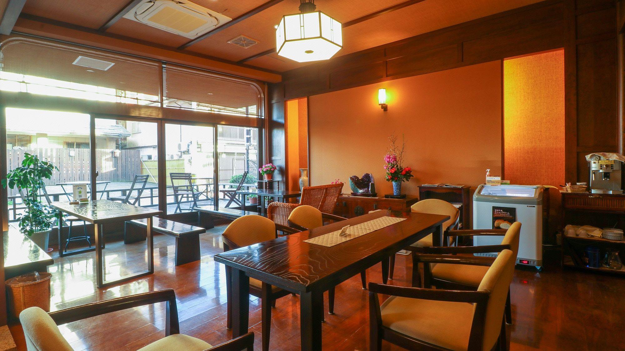 Tsukioka Onsen Shitashimi No Yado Toueikan 23/33