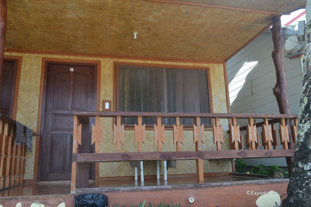 Orange Pearl Beach Resort 11/81