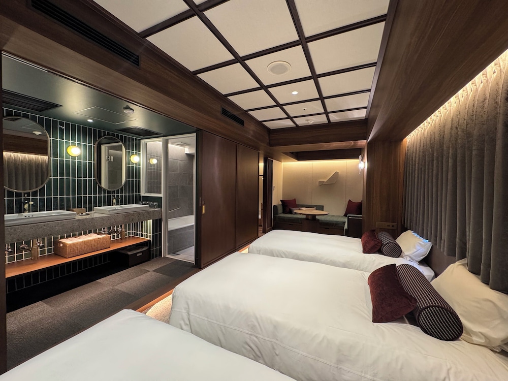 Superior, Triple, 3 Beds, 2 Sofa