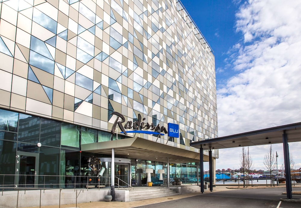 Radisson Blu Riverside Hotel 4/80