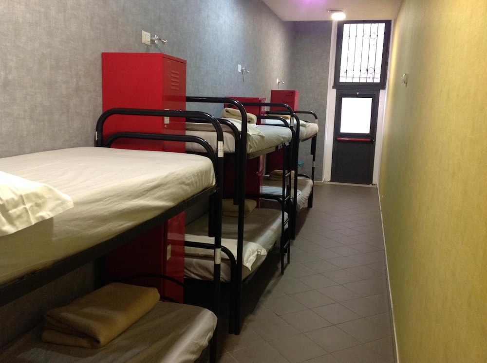 Youth Station Hostel 30/43