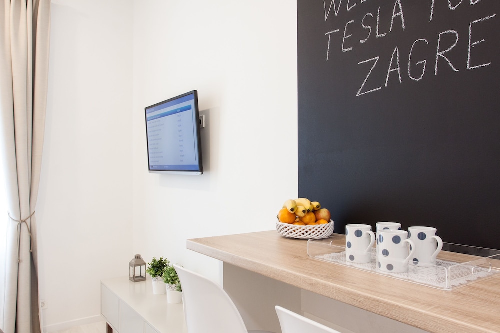 Tesla Boutique Apartments & Rooms 29/50