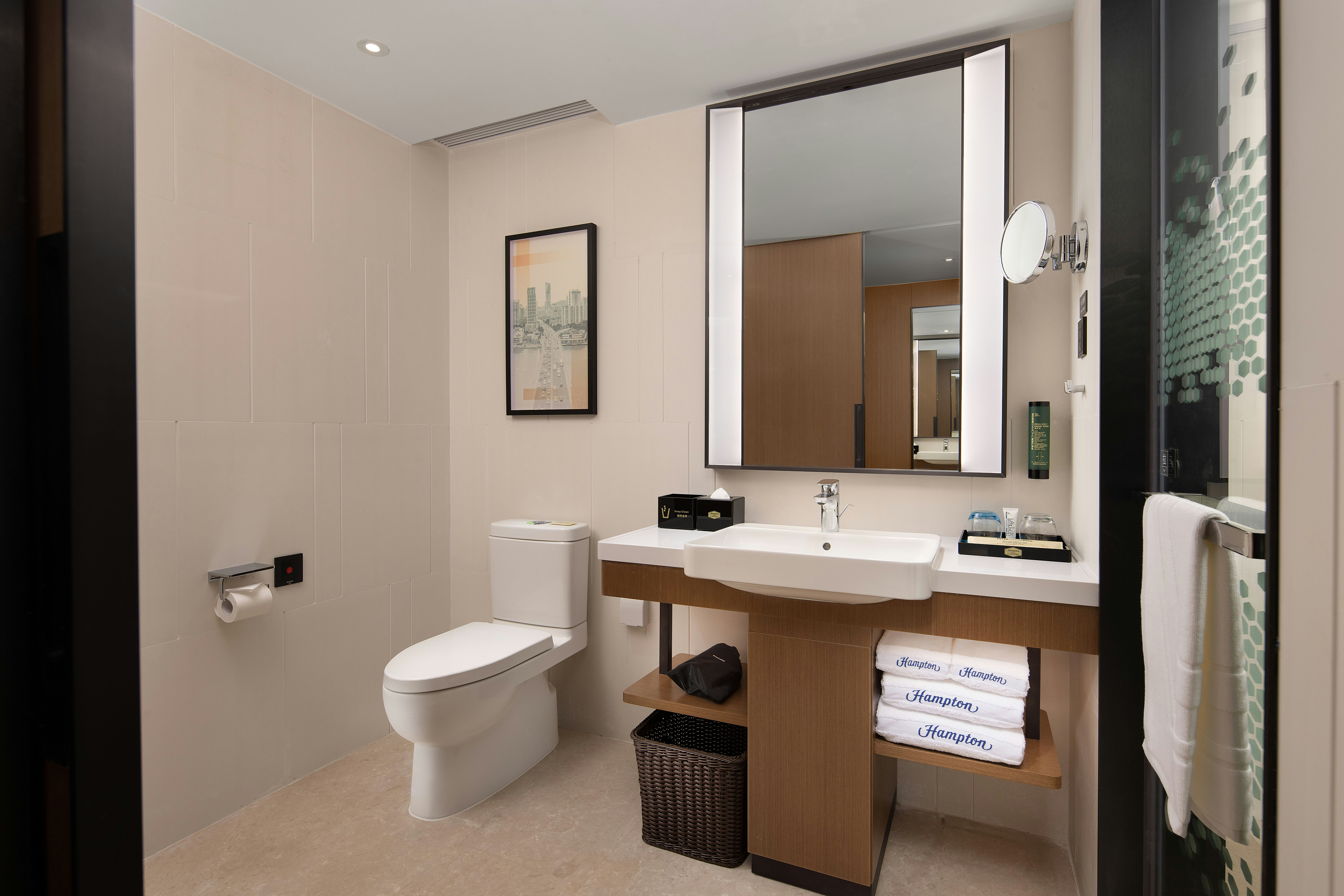 HAMPTON BY HILTON GUANGZHOU LUOXI 38/45