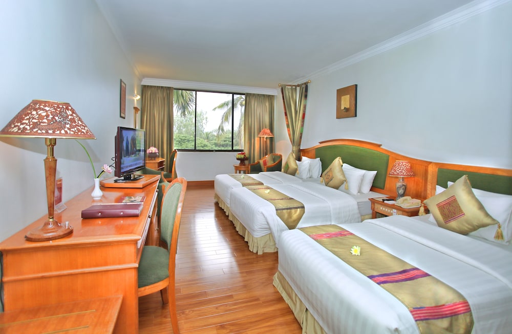 غرفة عائلية ثلاثية بثلاثة أسرّة، ANGKOR CENTURY RESORT AND SPA 2/9