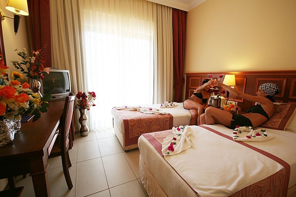 Himeros Beach Hotel 8/35