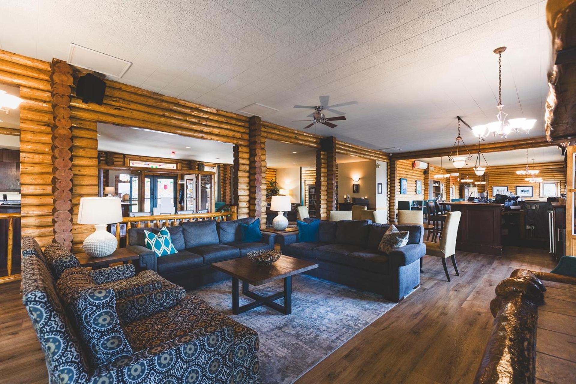 Overlander Mountain Lodge 13/22