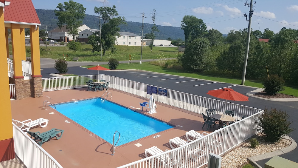 Days Inn by Wyndham Trenton 16/17