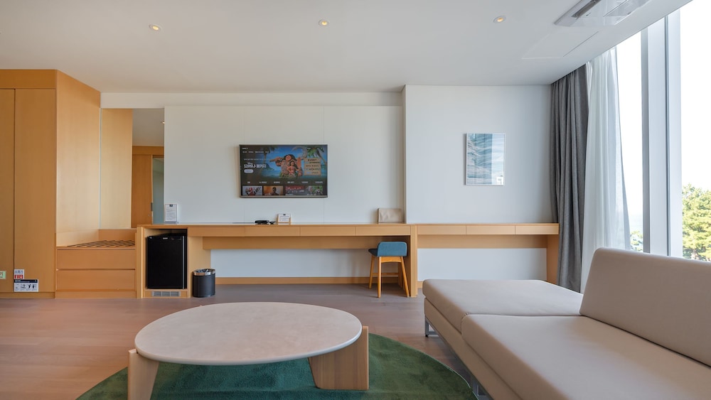 Naksan Beach Hotel 31/48