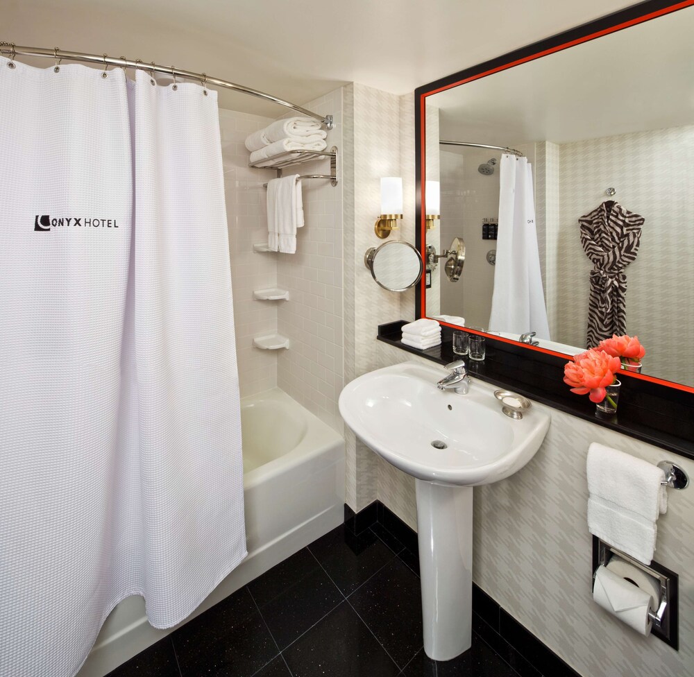 Pennyweight Hotel Boston, Curio Collection by Hilton 6/31