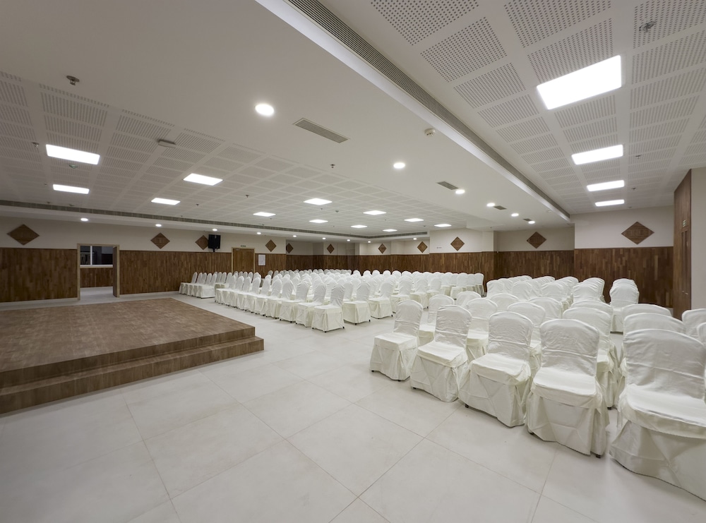 The Habitat Suites 26/50