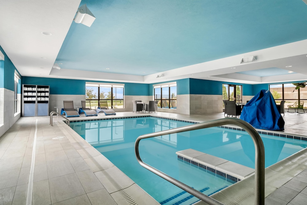 Hampton Inn Suites Pekin Peoria Area Il 27/56
