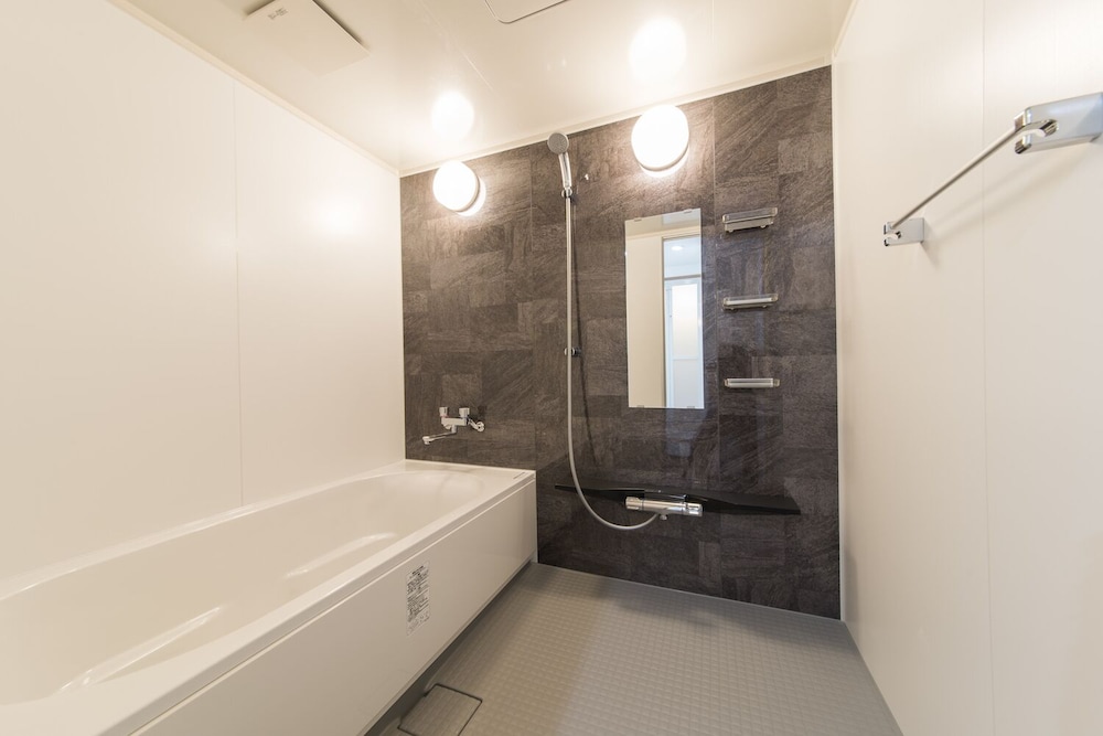 Kamon Inn Osaka 24/25