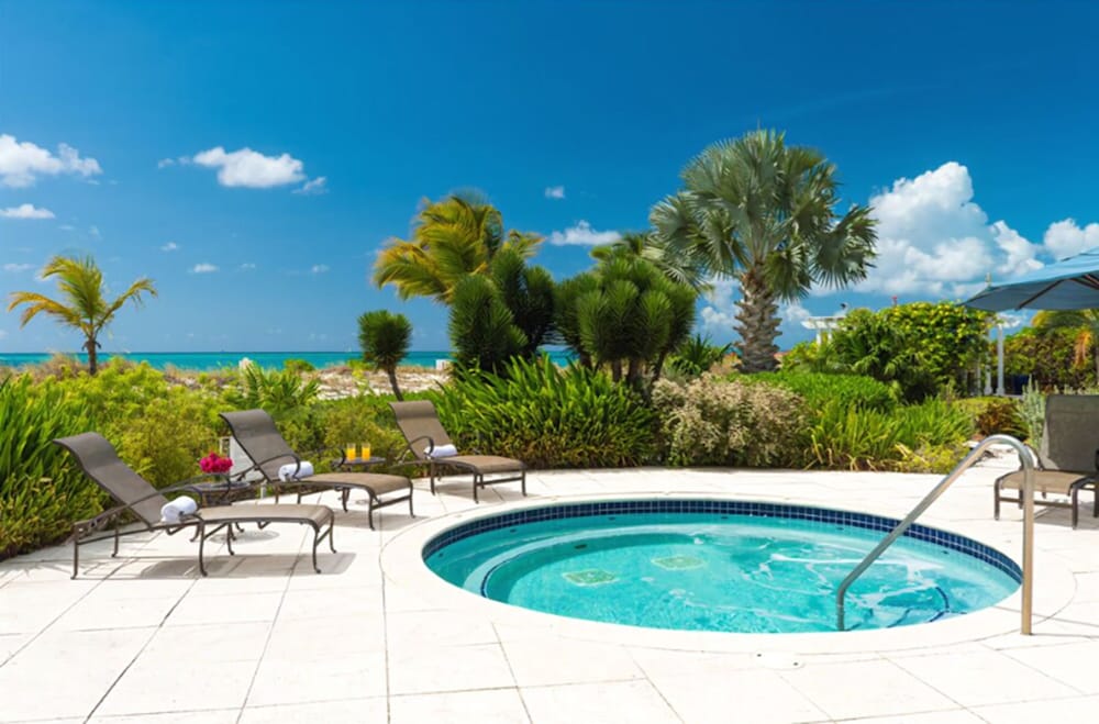 Grandview on Grace Bay 12/50