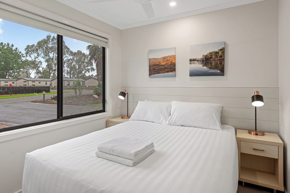 2 BEDROOMS, SUPERIOR, CABIN