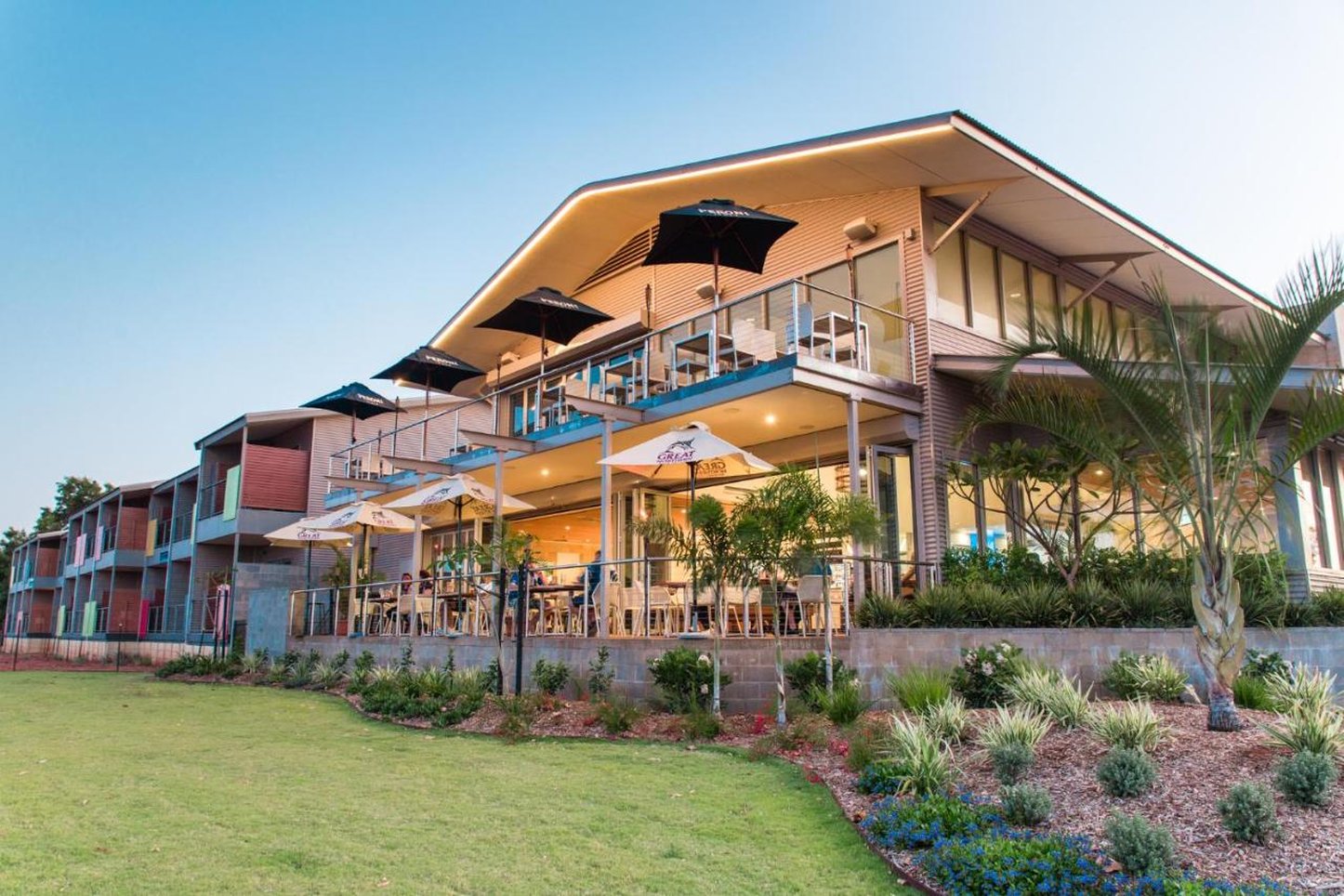 Onslow Beach Resort 1/21