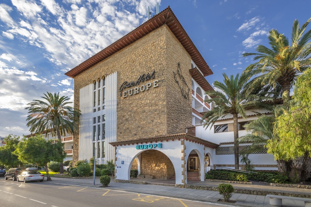 4R Gran Europe Hotel 1/50