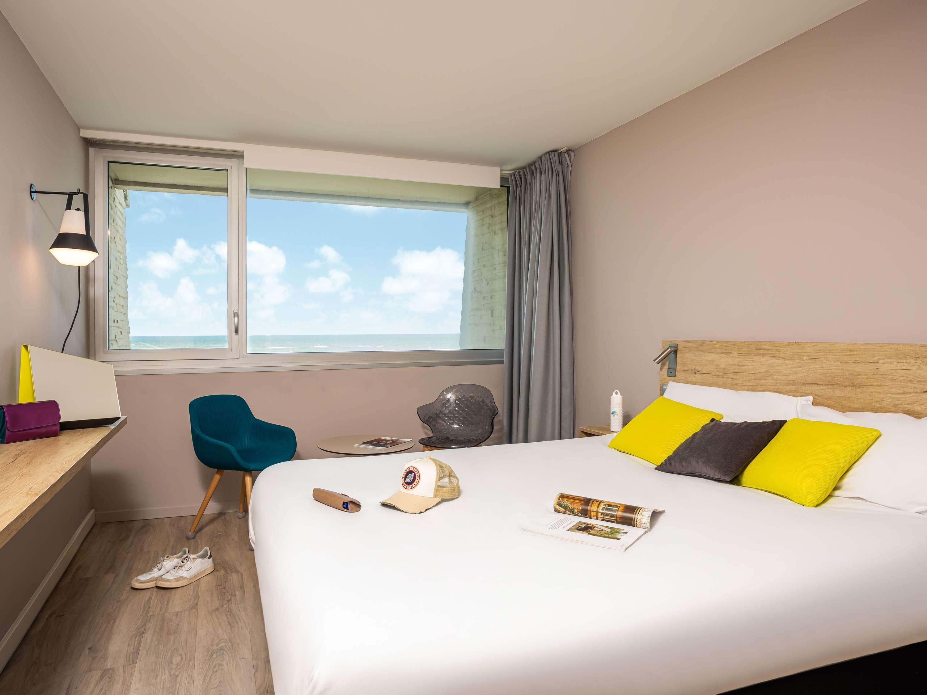 Room, Double Bed, Sea Front