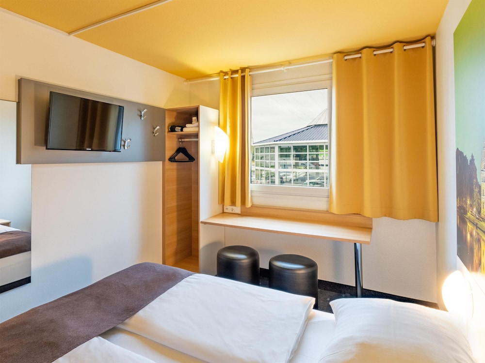 Room, Queen Bed