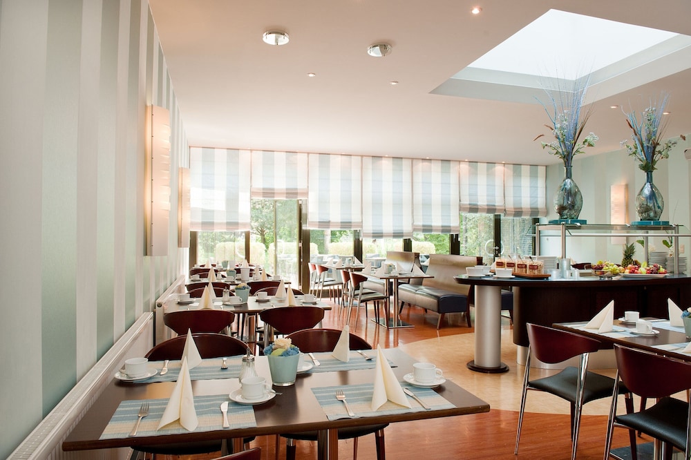 Atrium im Park Hotel Regensburg 30/50