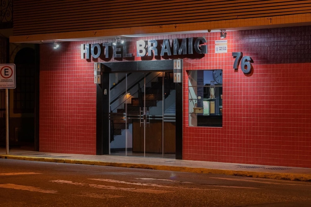 Bramig Hotel 2/37